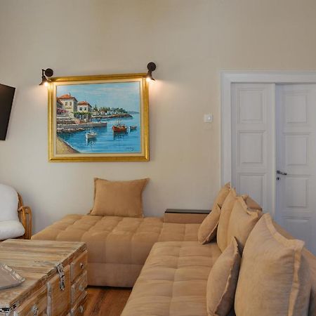 The Veranda Of Gavrion-Exclusive, Centrally Located With Seaview 外观 照片